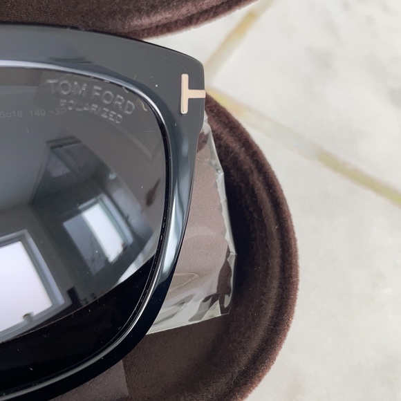 Tom Ford Sunglasses - Picture 8 of 8
